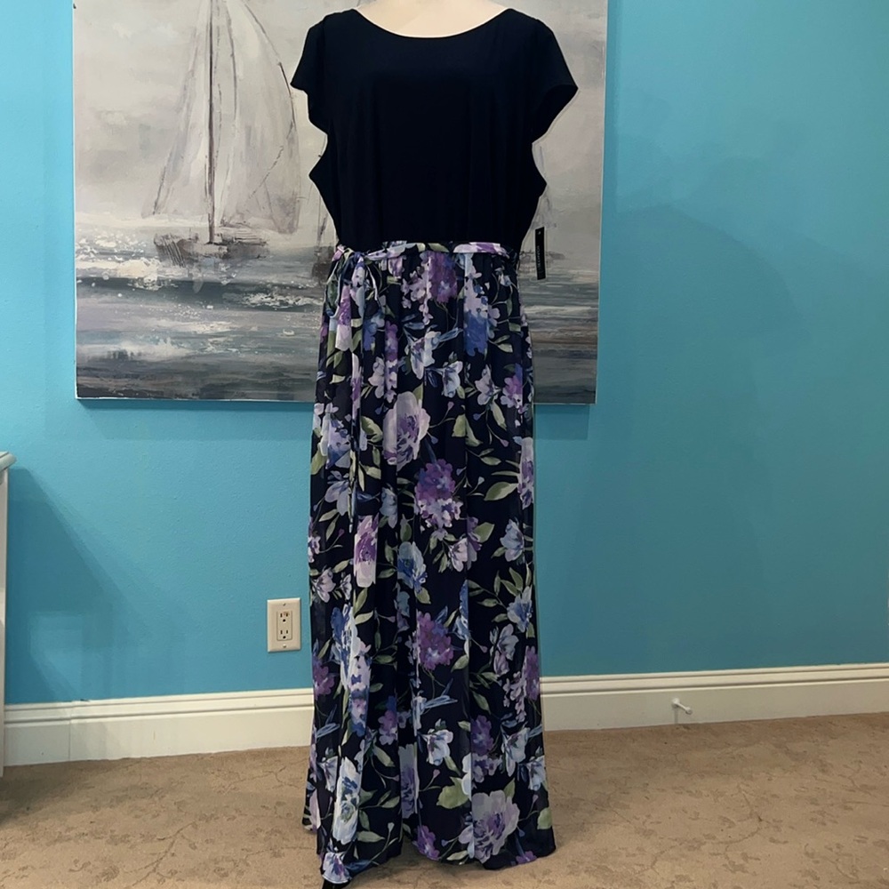 NWT Ignite Evenings Short Sleeve Floral Dress, 22W